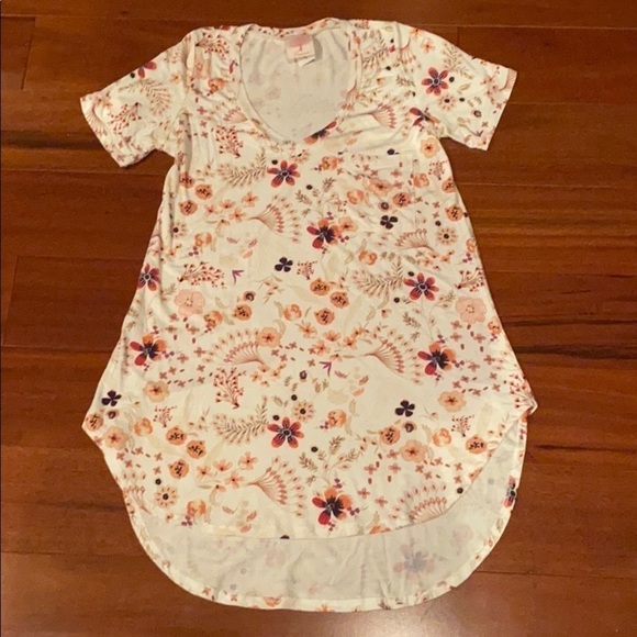 Modcloth Freelander cream floral tunic top - Picture 2 of 6